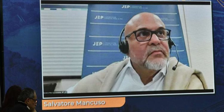 Salvatore Mancuso le pidió a Petro la “repatriación” de ‘Otoniel’ y ‘Don Mario’