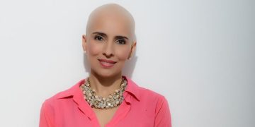 Triple A se suma a la conmemoración del Día de la Lucha contra el Cáncer de Mama, con la conferencia ‘La vida color de rosa’, de Lina Hinestroza
