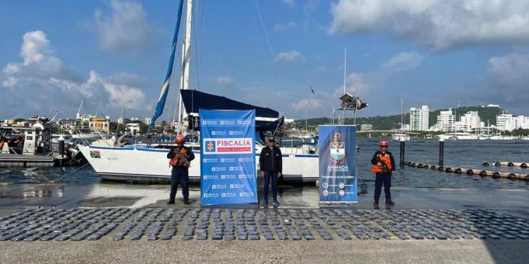 Hallan más de media tonelada de cocaína en un velero a la deriva en Cartagena