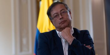 Petro arremetió contra la Fiscalía y calificó la compulsa de copias como un “error”