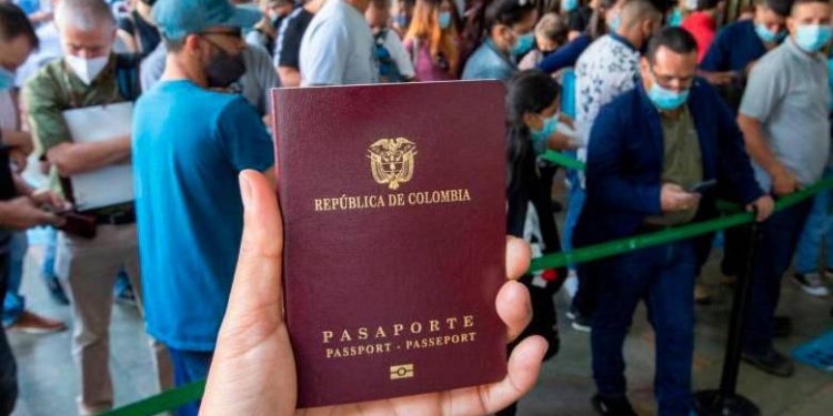 Cancillería firma contrato con Thomas Greg & Sons para la elaboración de pasaportes durante un año