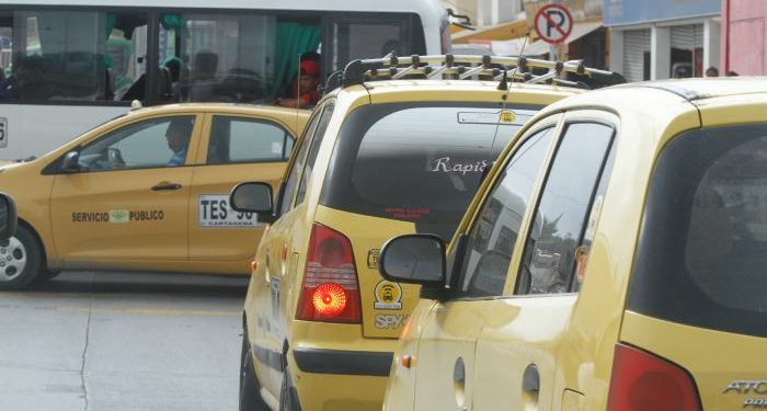 MinTransporte informa que solo 40.000 taxistas se han inscrito en el Runt, a pesar de las solicitudes del gremio