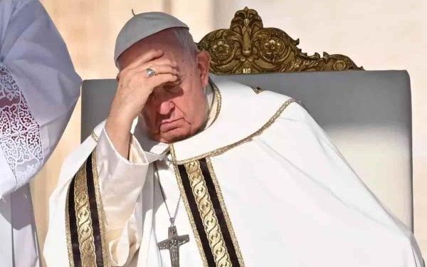 Papa Francisco aceptó renuncia de obispo polaco tras escándalo que involucrado en una orgía hecha en una parroquia