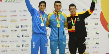 Cristian Ortega sorprende a todos y gana la medalla de oro en el keirin del ciclismo de pista en los Juegos Nacionales