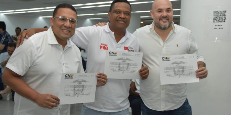 El empresario Mauricio Villafañez Jabba, recibe credencial que lo acredita como concejal de Barranquilla