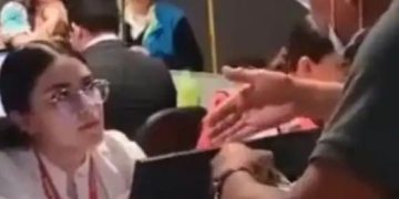 Indignación por la respuesta de una funcionaria de Avianca: “Si usted fuera mi papá o alguien importante yo lo podría ayudar”