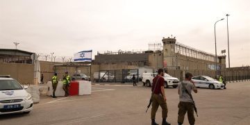 42 presos palestinos serán canjeados este sábado por 14 rehenes israelíes