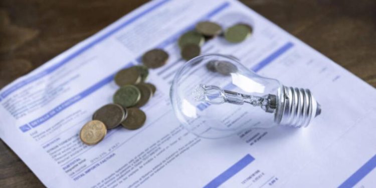 Devolverán dinero que cobraron de más en recibo de la luz para la emergencia en La Guajira