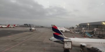 “Garantizar derechos de los viajeros”: La petición de la Defensoría del Pueblo al Gobierno y Aerocivil