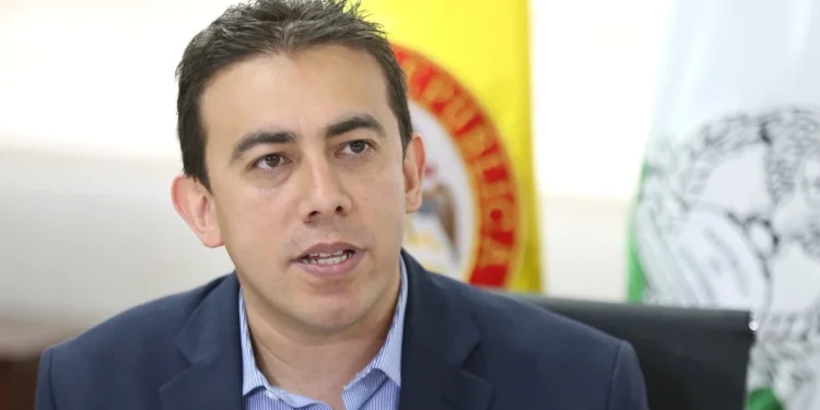 “Elecciones no se van a repetir en ninguna parte así quemen los escrutinios”, advierte Registrador Vega
