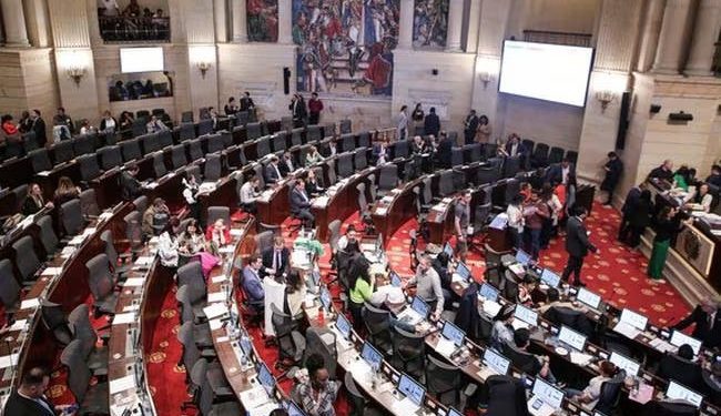 Gobierno sigue buscando consenso en La U para avanzar con reforma a la salud