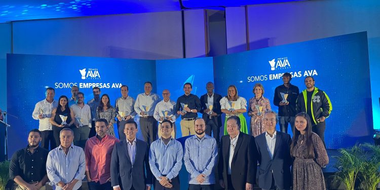 Con 14 galardones Premios AVA enaltece a empresas sostenibles del Atlántico