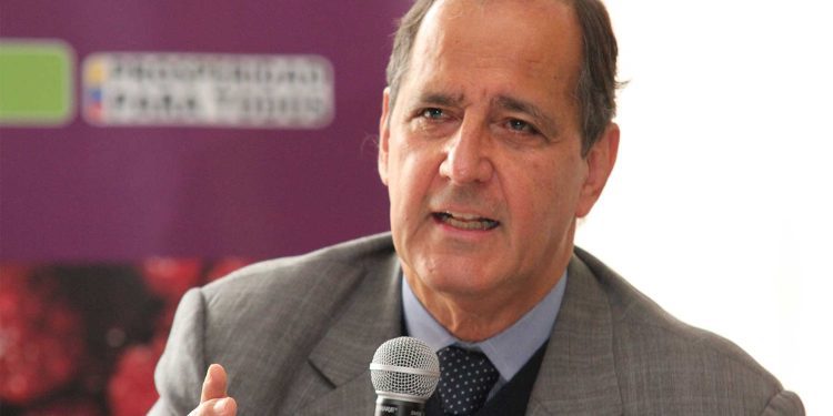 Juan Camilo Restrepo califica el secuestro del padre de Luis Díaz por el ELN como una ‘bofetada’ a los colombianos