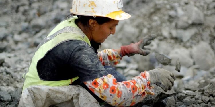 Rol de las mujeres rurales es clave para afrontar los retos del sector minero energético y superar crisis climática