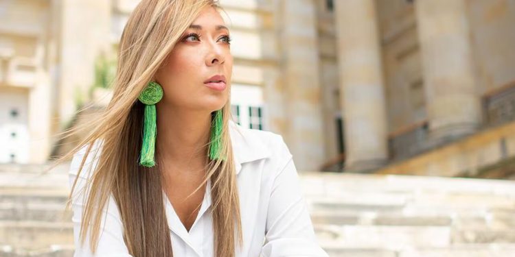 Katherine Miranda reta a minsalud: “saque todo lo que huela a verde del Gobierno”