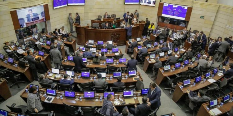 Partidos buscarán acuerdos para hundir reformas tras derrota del petrismo en elecciones