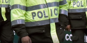 Procuraduría formuló cargos a policías que sacaron esposada a mujer de local comercial en Cartagena