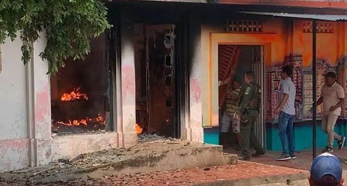 Fiscalía imputó cargos a implicados en quema de la Registraduría en Gamarra, Cesar