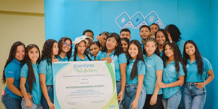 156 estudiantes de instituciones educativas de Barranquilla y Soledad se certificaron en buenas prácticas ambientales