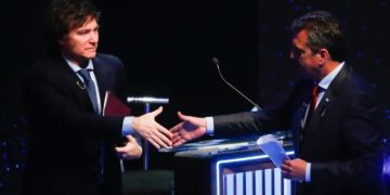 Massa y Milei concluyeron sus campañas de cara a la segunda vuelta presidencial en Argentina