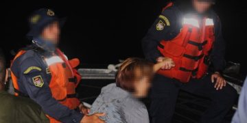 Rescatados 14 migrantes venezolanos abandonados en el mar Caribe