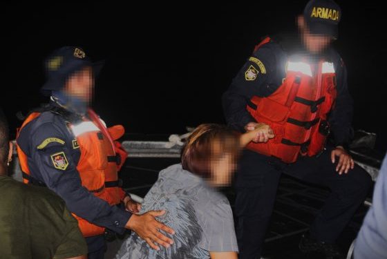Rescatados 14 migrantes venezolanos abandonados en el mar Caribe