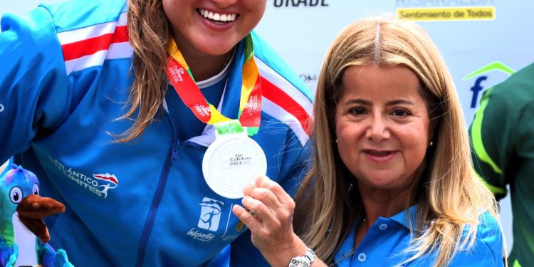 Gobernadora, Elsa Noguera, conversó con Mariana Pajón en los Juegos Nacionales