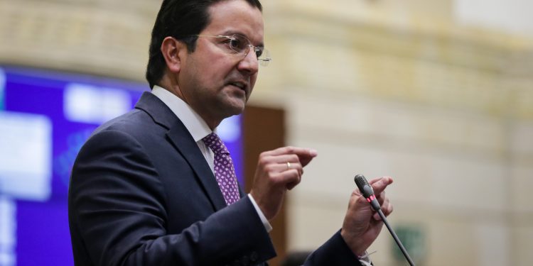 “MinSalud admitió que repartieron mermelada”, David Luna arremetió contra Gobierno Petro