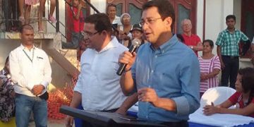 Carlos Caicedo: Aunque ya no es gobernador, sigue liderando eventos oficiales