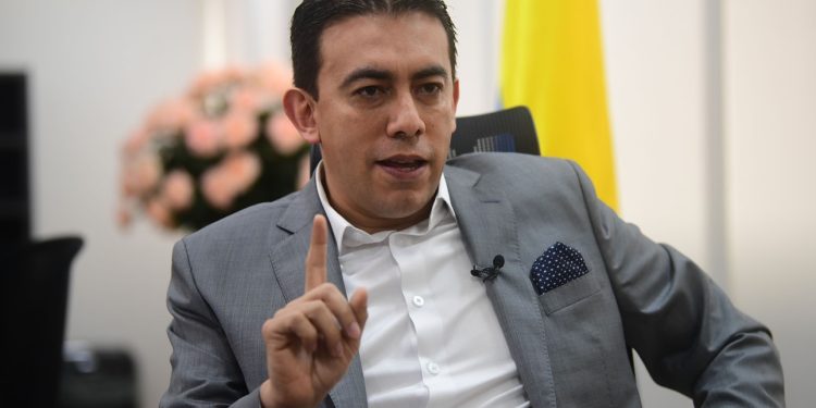 Registrador Nacional desmiente denuncias de fraude en Bogotá