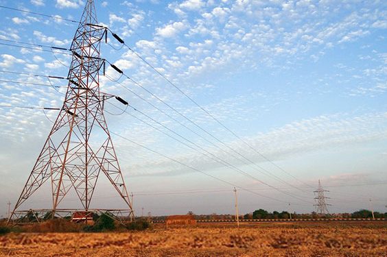 “Demora en nombramientos en la Creg acelera posibilidad de crisis energética en Colombia”, advierte Contraloría