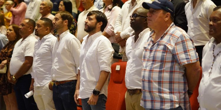 Por su vocación de servicio y apoyo en la transformación de ciudad, Distrito premia por primera vez el liderazgo comunitario