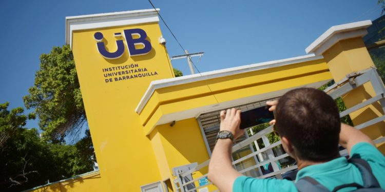 Ministerio de Educación Nacional reconoce a la Institución Universitaria de Barranquilla por la ampliación de cobertura