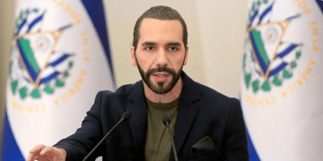 Bukele va por su segundo mandato en El Salvador a pesar de ir contra la Constitución