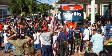 Sale Junior: El Tiburón parte a Medellín con la ilusión de toda una región