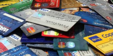 “Las familias cierran el 2023 con menos deudas y más ahorros”, según reporte de BanRepública