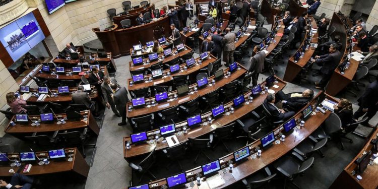 Cámara aprobó Reforma a la Salud, pero la espera el Senado, donde Gobierno no tiene mayorías
