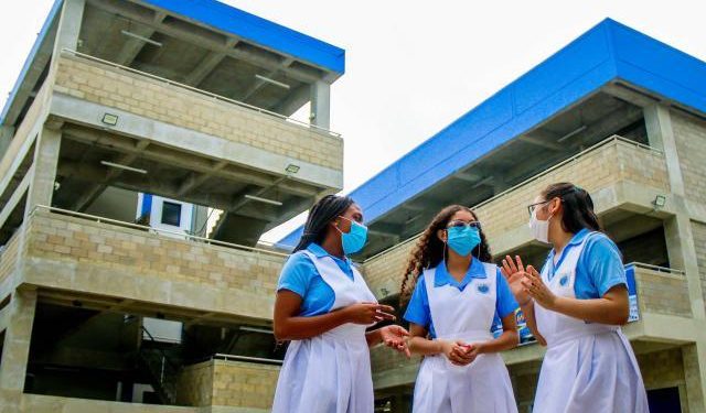 Por millonaria deuda, le suspendieron la energía a varios colegios públicos de Barranquilla