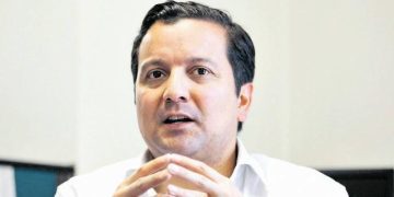 Senador David Luna criticó al Gobierno y su proyecto de reforma a la salud: “Se tiene que hundir en el Senado”
