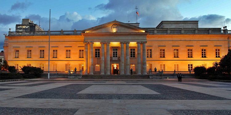 Presidencia firmó contrato por $653 millones para imprimir y distribuir periódico oficial