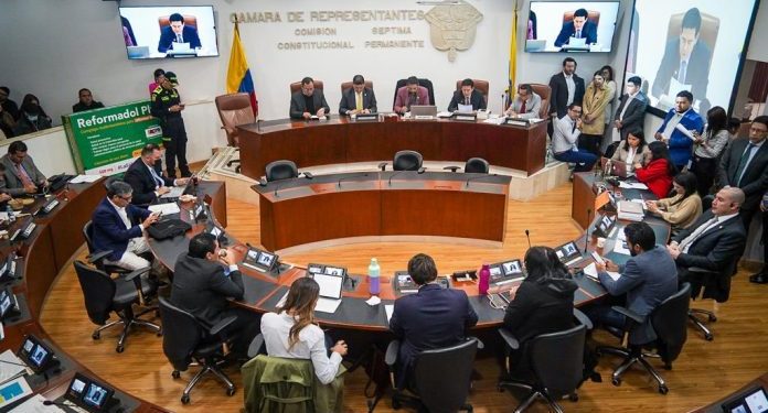 Aprobado primer bloque de reforma laboral en la Cámara de Representantes
