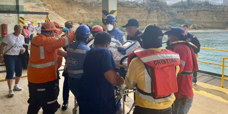 Dimar auxilió a extranjero que sufrió emergencia en crucero en La Guajira