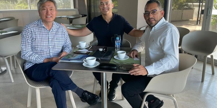 Reunión entre rector de Uniatlántico, Danilo Hernández, y Consejero de la Embajada de Corea: trataron proyectos conjuntos