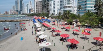 Siguen los abusos con los turistas en Playa Blanca, Cartagena: a unos alemanes les cobraron $2 millones por dos almuerzos y dos jugos