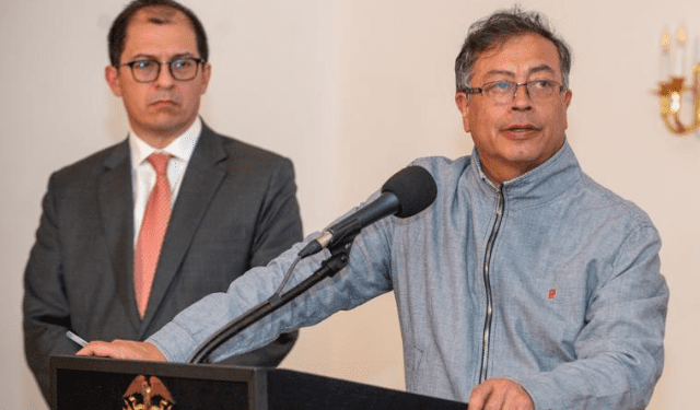 “Que diga la verdad”: fiscal Barbosa le pidió a Petro su versión sobre crímenes del M-19