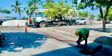 Equipo técnico trabaja para normalizar sistema de alcantarillado de Bellavista, en Santa Marta