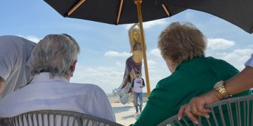 Estatua de Shakira en el Gran Malecón de Barranquilla fue develada