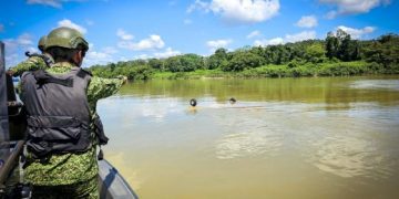 Continúa la búsqueda de menor desaparecido en el Río Guaviare