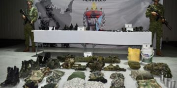 Fuerzas Militares interceptan tres embarcaciones tripuladas por disidencias de las Farc en Nariño