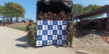 Armada de Colombia incautó gasolina, cemento y madera en los departamentos de Antioquia y Bolívar